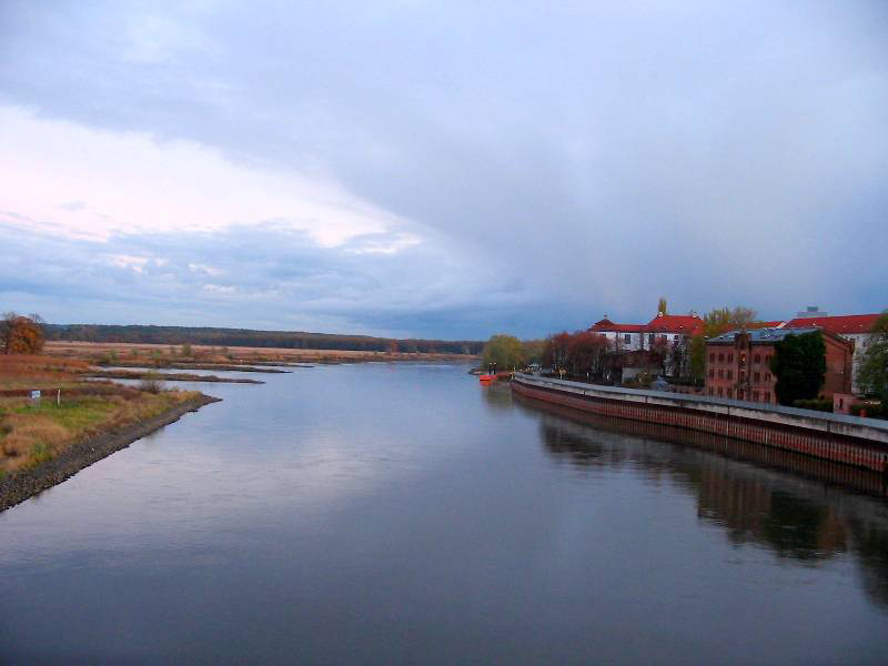 Blick auf die Oder und Oderspeicher